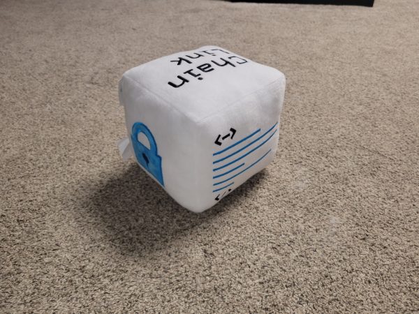 Chainlink Plush Cube Collectible – With Box - Image 3