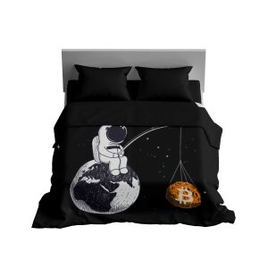 "To The Moon" Astronaut & Bitcoin Comforter - Cozy & Fluffy Crypto Space Bedding