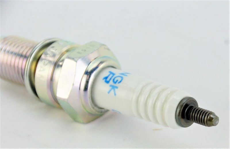 2 Pcsnew --- Ngk # 4929 Standard Spark Plugs -- Dpr8Ea-9 - Image 4
